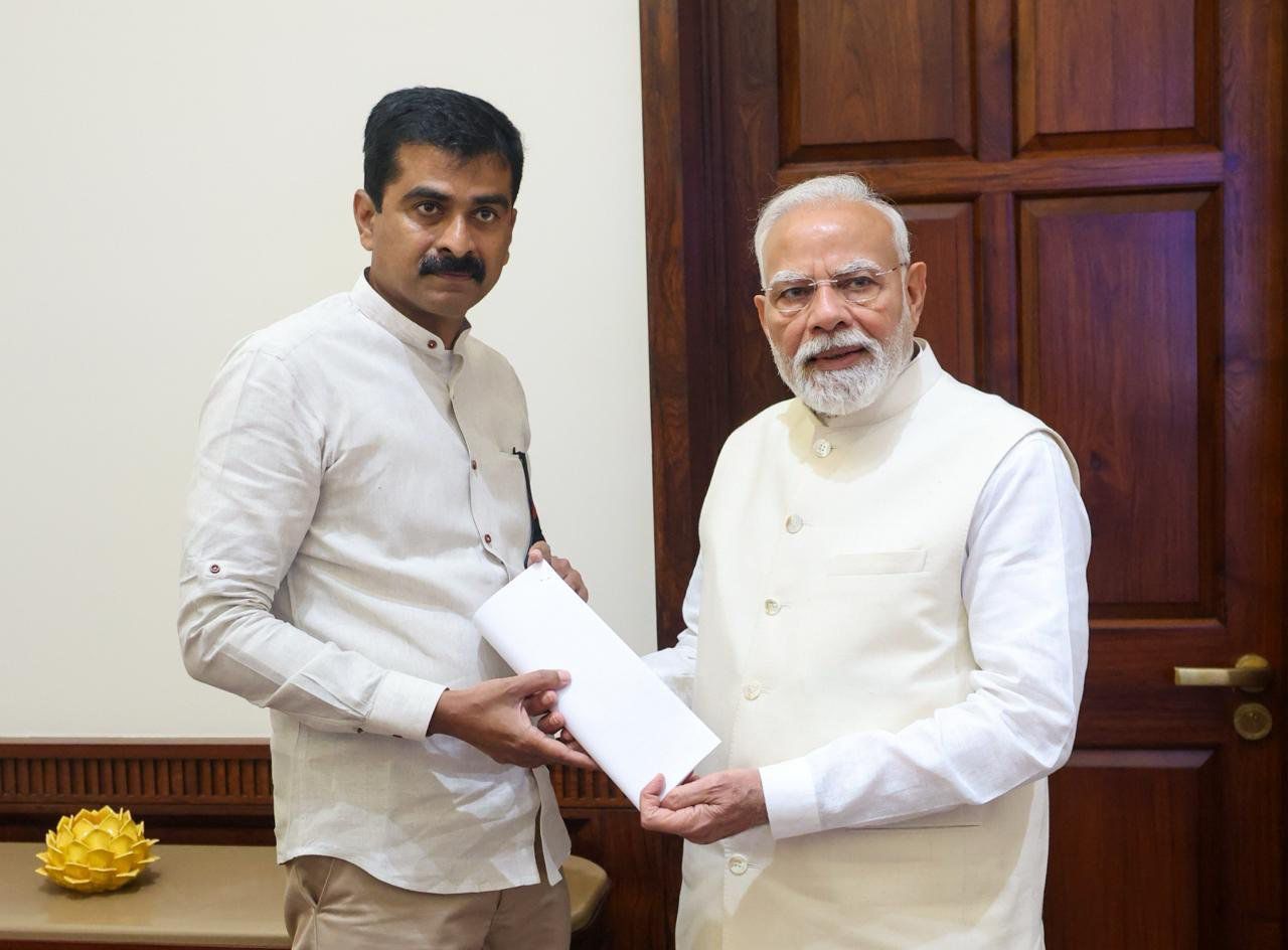 durai vaiko meets prime minister narendra modi regards russia war